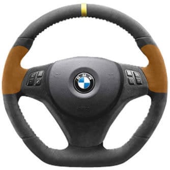 how to hold a steering wheel