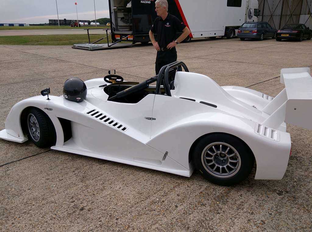 brand new Radical SR1