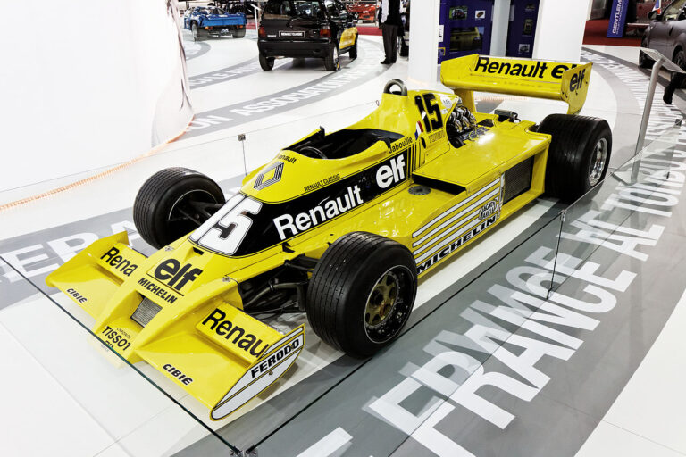 Renault RS01